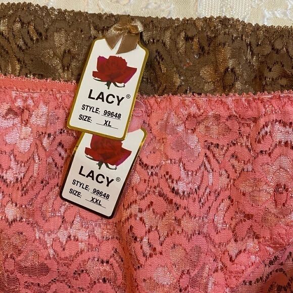 💥Lacy pack of 2 Assorted Color fashion panties - Picture 3 of 11